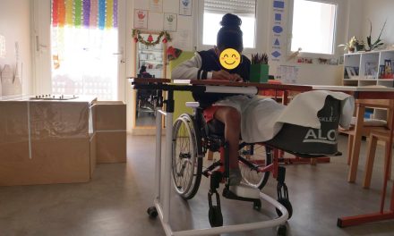 UN ESPACE PÉDAGOGIQUE REPENSÉ POUR LES ENFANTS POLYHANDICAPÉS